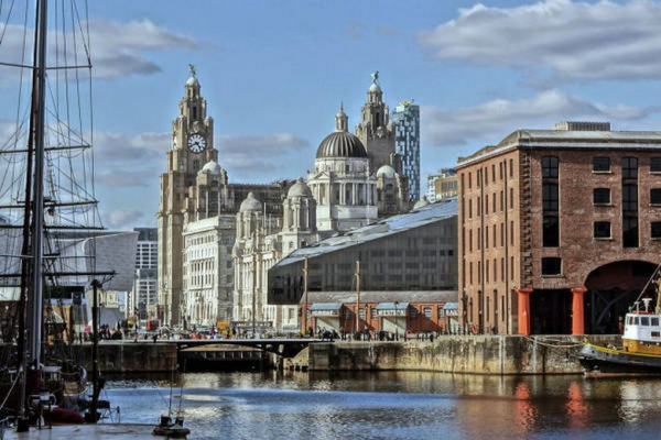 Liverpool – quê hương The Beatles: bến Albert Dock và sân Anfield có gì