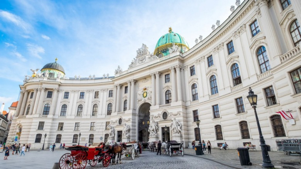 Những trải nghiệm đặc sắc có trong Tour 7 Nước Đông Âu - Balkan 12 ngày 11 đêm