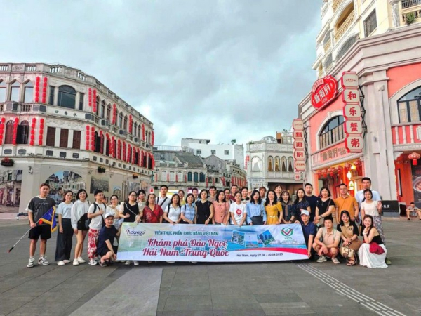 Lạc đoàn khi đi tour Châu Âu phải làm gì? Quy tắc điểm hẹn và liên lạc
