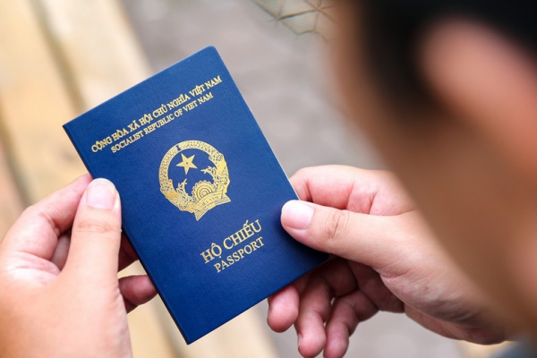 Mất hộ chiếu, ví, điện thoại khi đi tour Châu Âu: các bước xử lý ngay