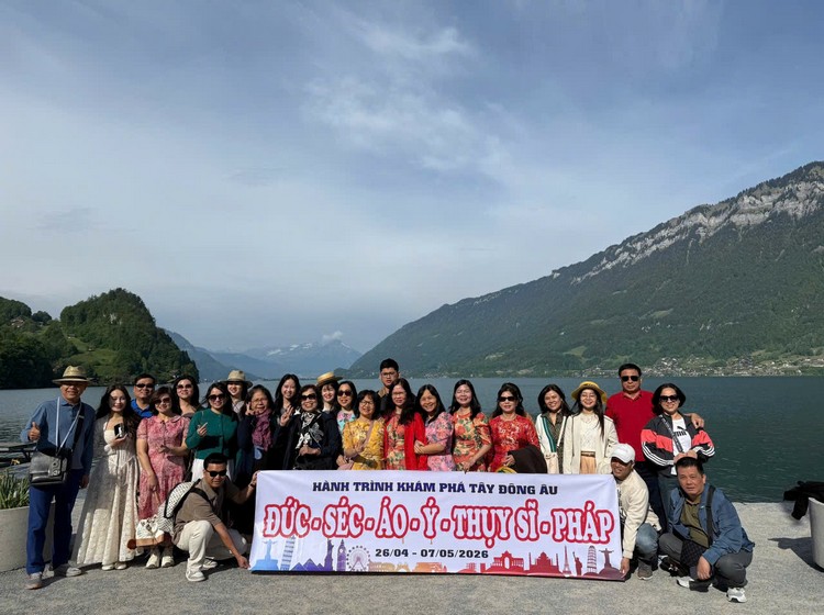 Tour 6 Nước Tây Đông Âu: Đức - Séc - Áo - Ý - Thụy Sĩ - Pháp