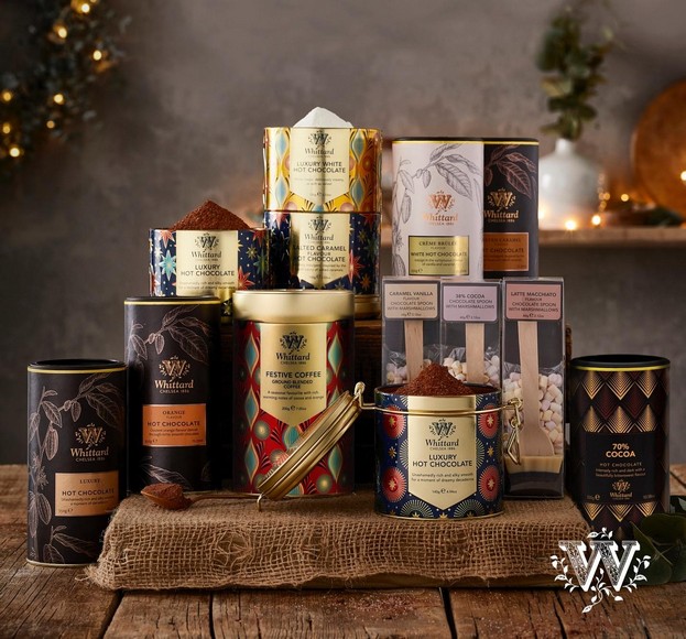 Các hộp trà Twinings, Fortnum & Mason và Whittard of Chelsea