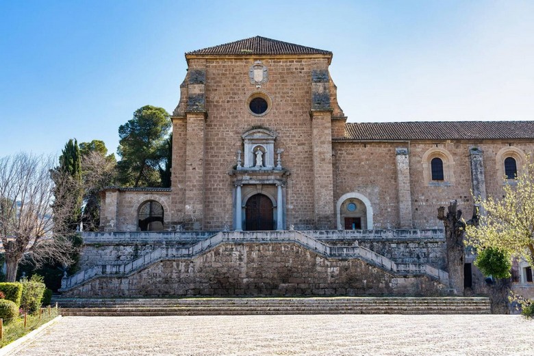 Cổng thành cổ tại Granada gắn liền với thời khắc Reconquista năm 1492