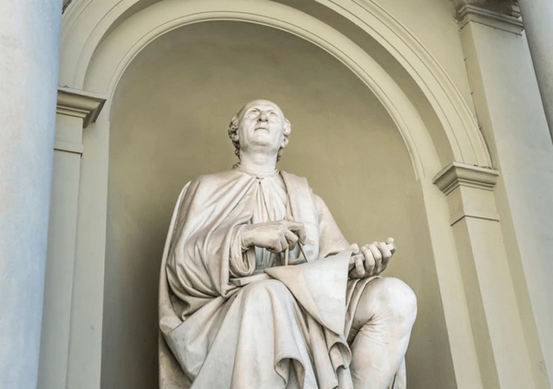 Chân dung tượng Brunelleschi đặt gần Duomo Florence