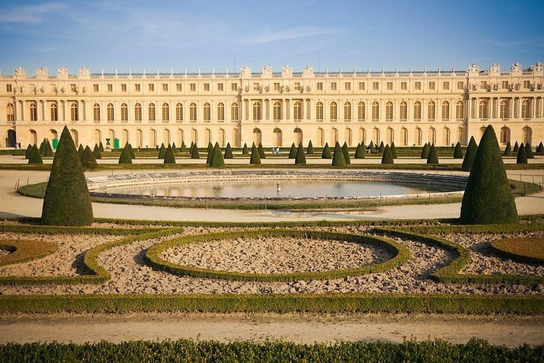 Kênh đào Grand Canal và khu vườn Versailles