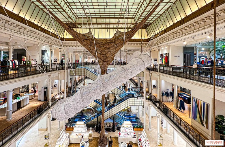 Khu mua sắm tại Paris