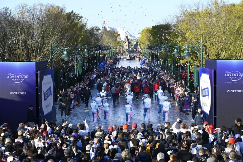 Khu vực World of Frozen mới tại Disney Adventure World