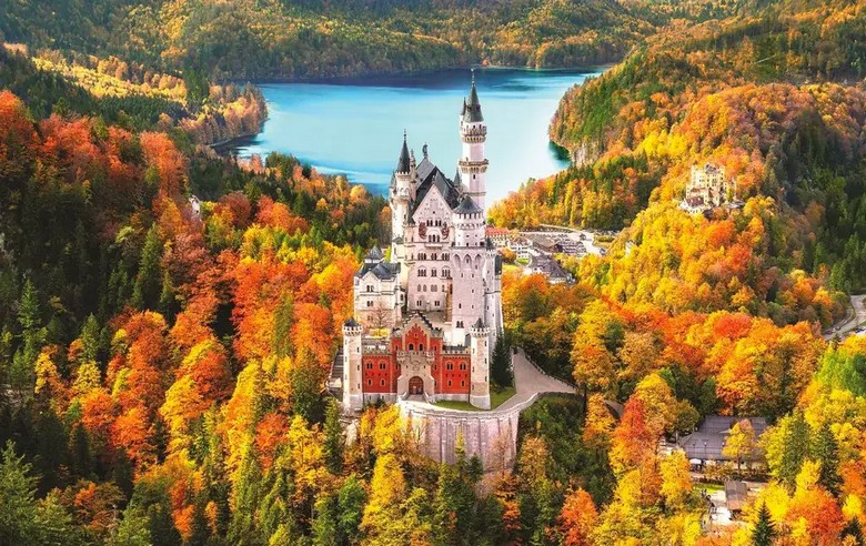 Lâu đài Bratislava nhìn xuống sông Danube, Slovakia