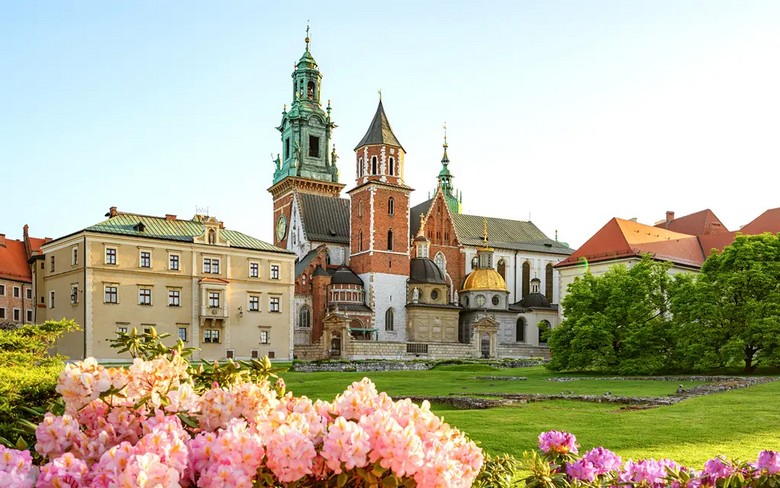 Lâu đài Wawel bên sông Vistula tại Krakow, Ba Lan