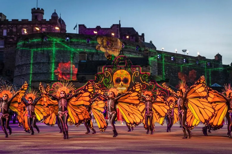 Lễ hội Edinburgh Fringe Festival mùa hè tại Scotland