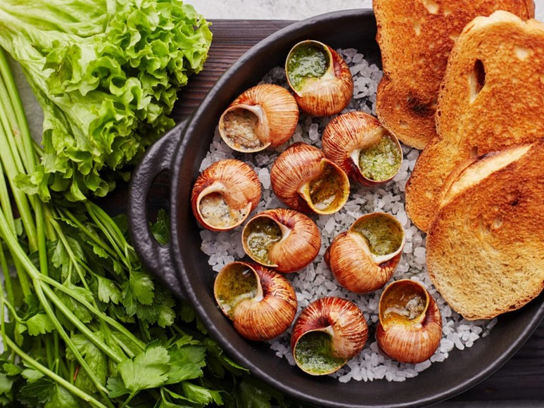 Món escargot ốc sên bơ tỏi kiểu Pháp