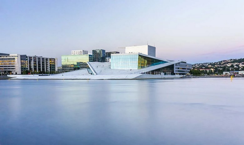 Nhà hát Opera House bên vịnh Oslo, Na Uy