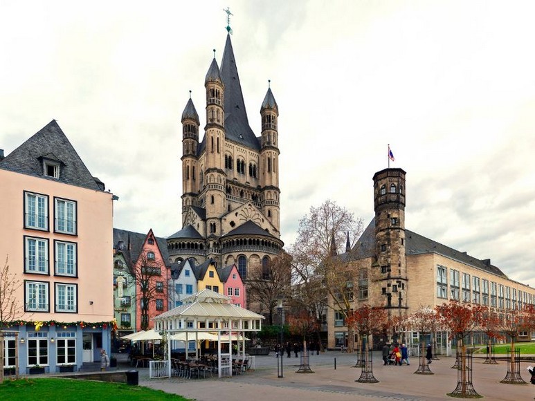 Nhà thờ Cologne bên sông Rhine, Đức