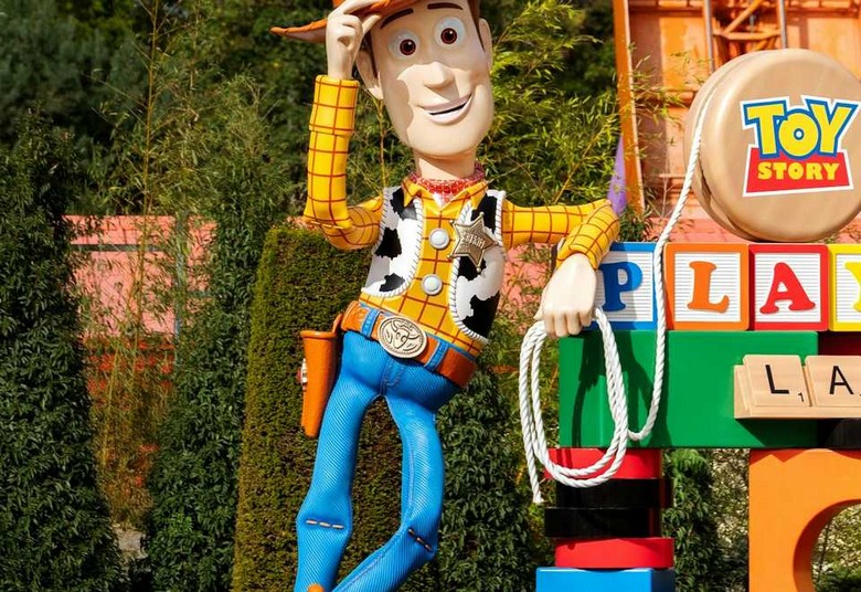 Quầy bán vé tại cổng vào Disneyland Paris