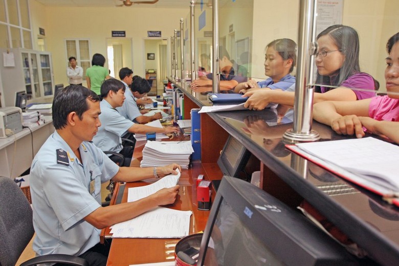  Quầy khai báo hải quan tại sân bay quốc tế