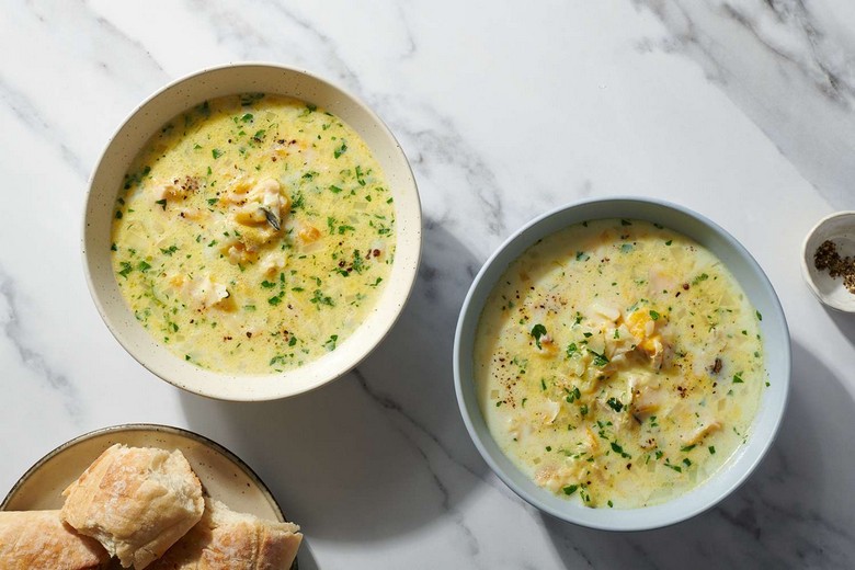 Súp Cullen skink và bánh Scotch pie truyền thống