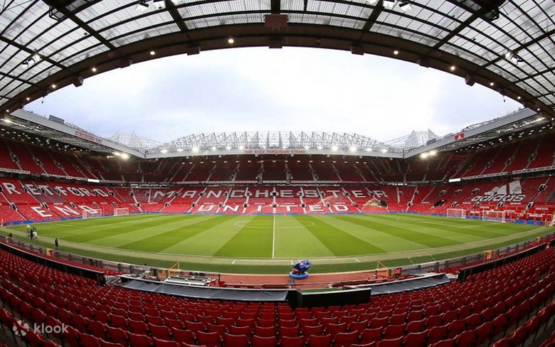 Toàn cảnh sân Old Trafford, sân nhà của Manchester United