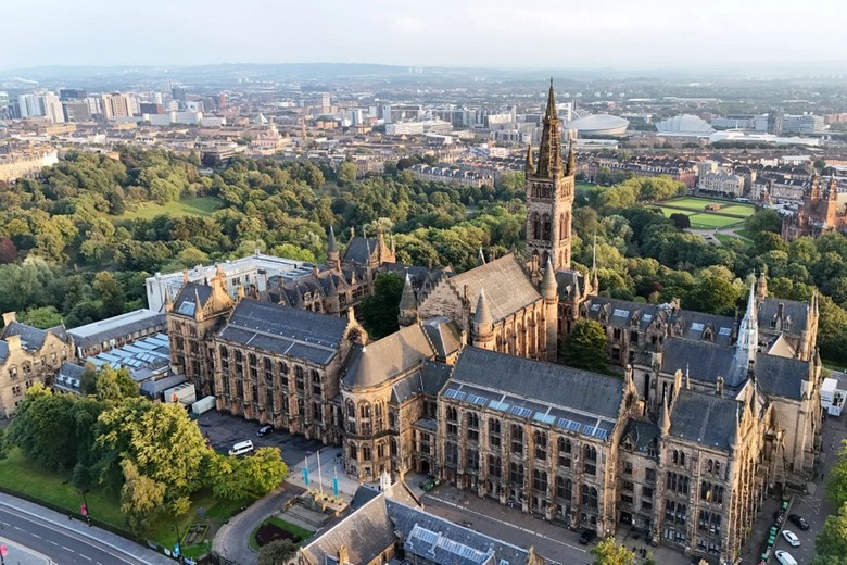 Toàn cảnh trung tâm Glasgow với kiến trúc sa thạch Victorian