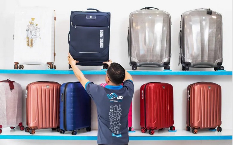 Vali đã đóng gói gọn gàng cho chuyến tour châu Âu