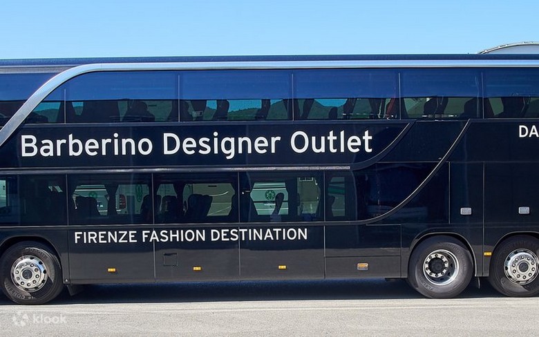 Xe buýt đưa đón khách từ Florence đến outlet The Mall