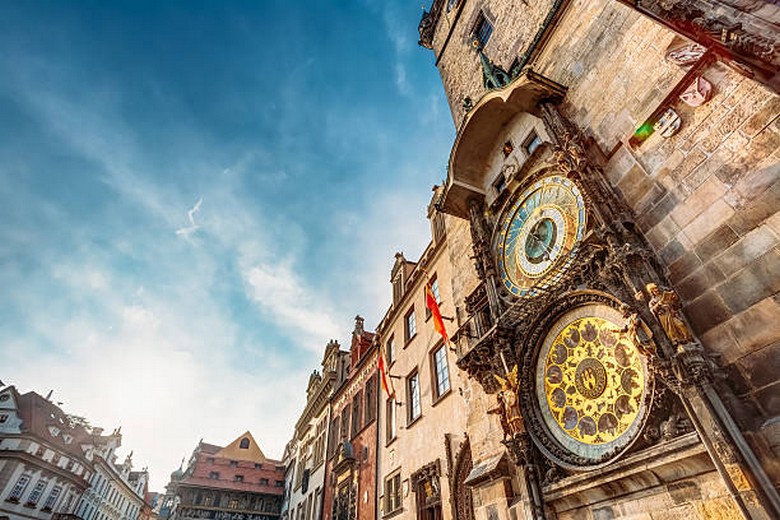 Đồng hồ thiên văn Orloj tại quảng trường Phố cổ Praha